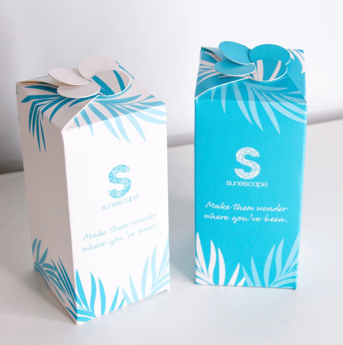 Sunescape Christmas Tan Cracker