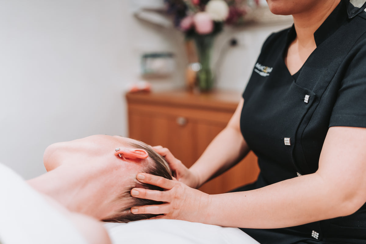 GRAND OPENING OFFER - LAP OF YOU MASSAGE DEAL BUY 4 GET 2 FREE!