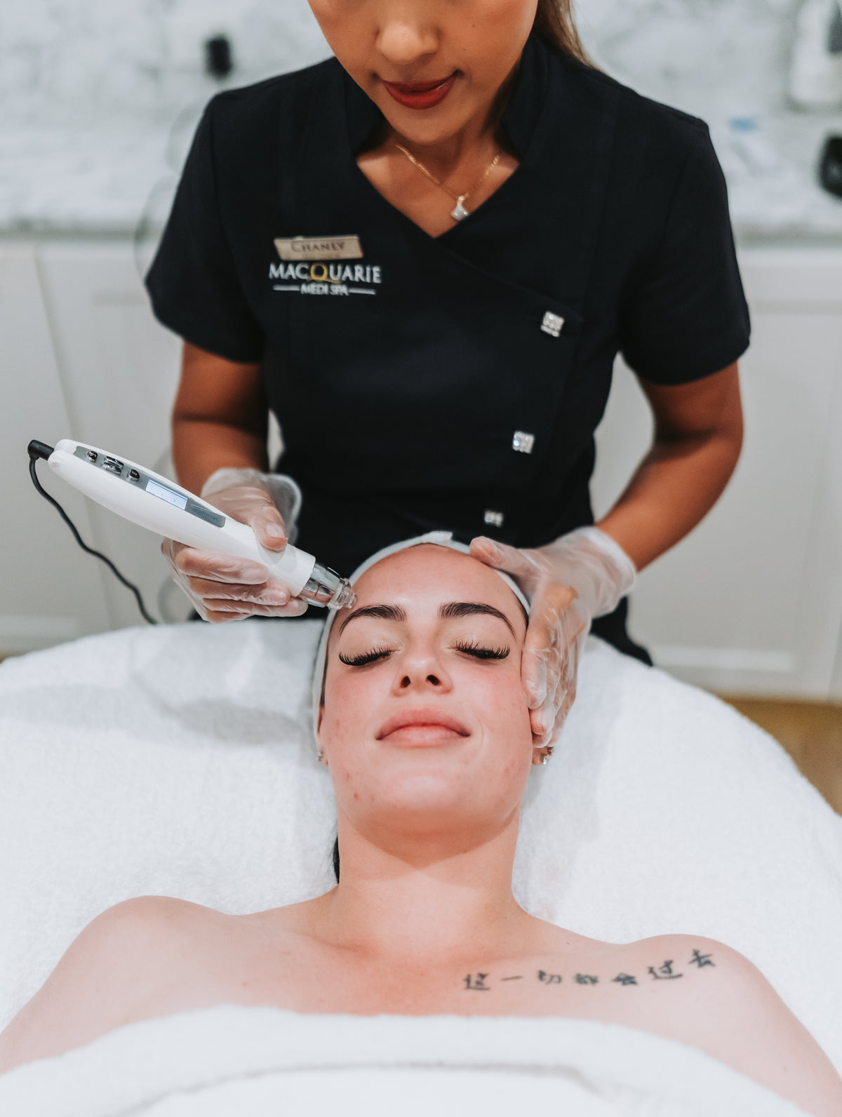 GRAND OPENING DEAL! BUY 4 SKIN NEEDLING GET 2 FREE!